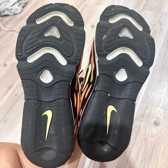 Nike Black and Orange Athletic Shoes - Picture 5 of 5